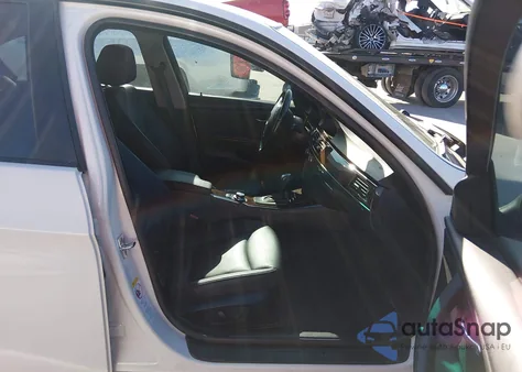 2007 BMW 328Xi z USA, uszkodzony, nr VIN WBAVC93597K030392